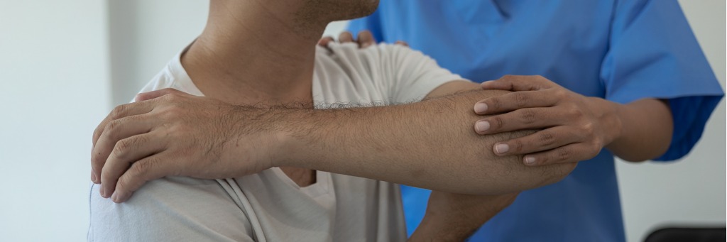 Shoulder dislocation: extra physiotherapy is no better than self-management